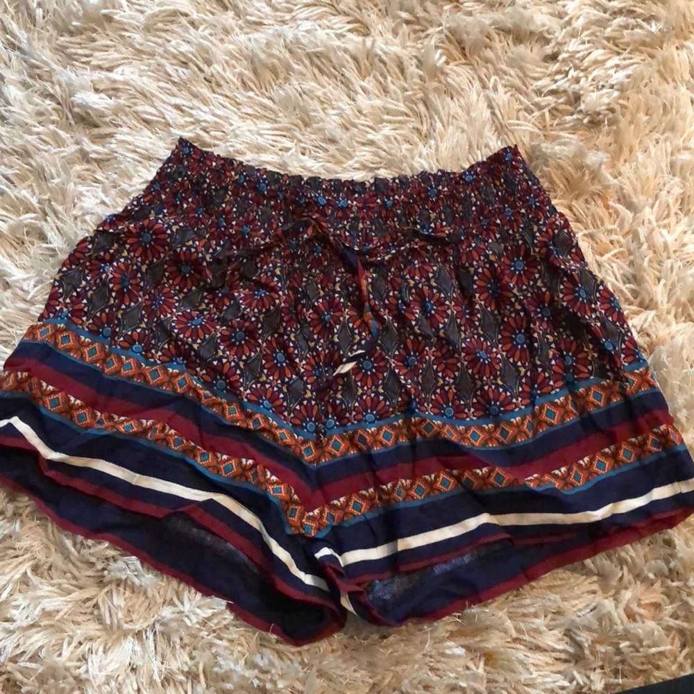 Lily white flowy shorts